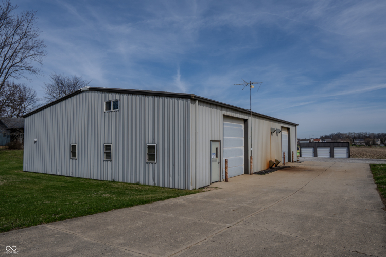 Listing Image 52