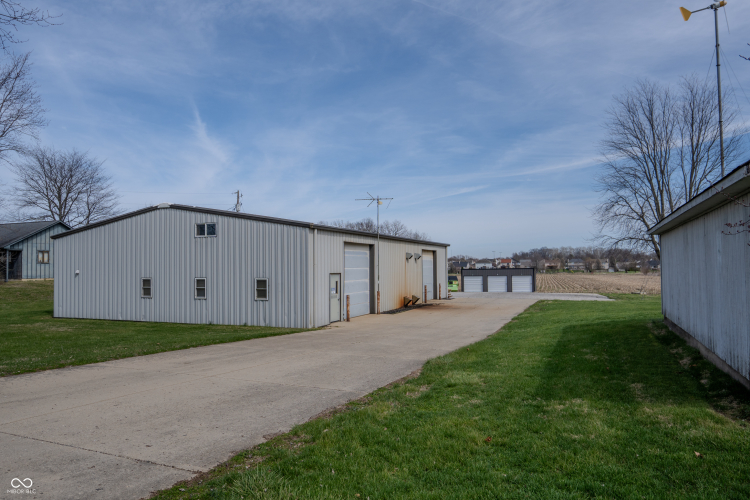 Listing Image 53