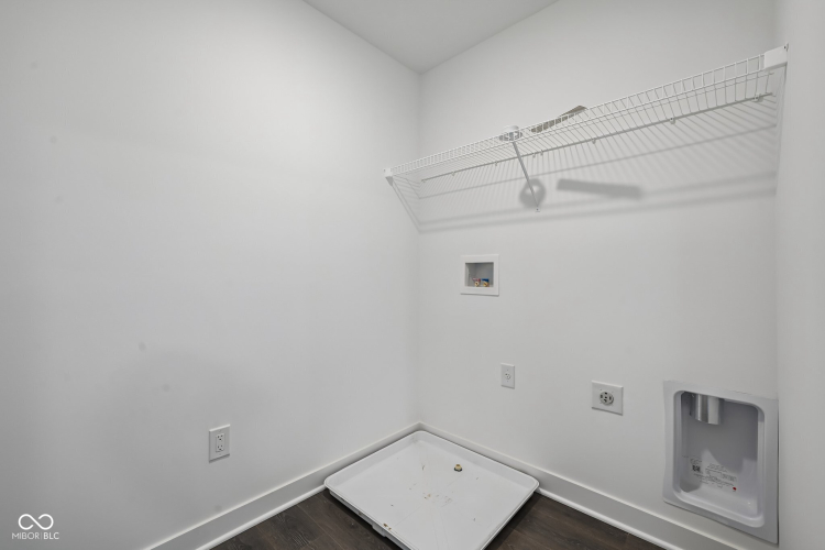 Listing Image 26