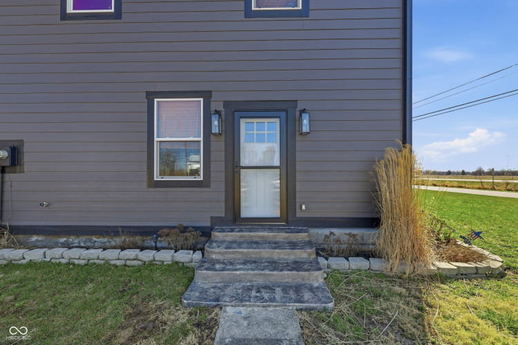 Listing Image 52