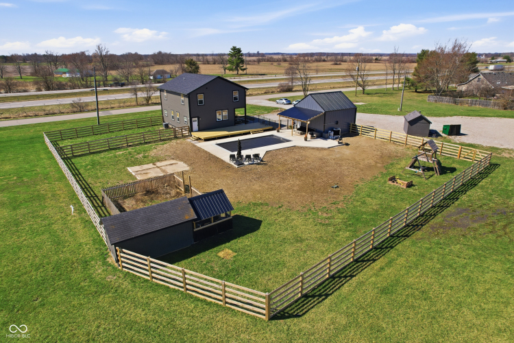 Listing Image 56