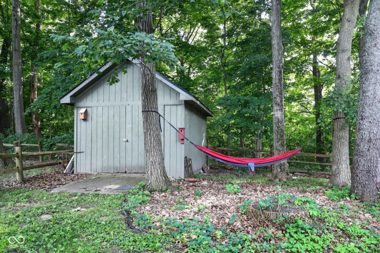 Listing Image 19
