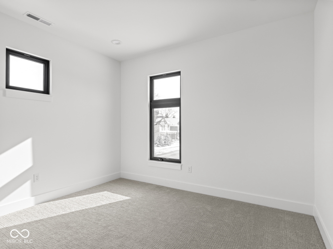 Listing Image 56
