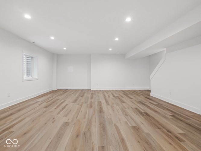 Listing Image 65