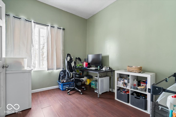 Listing Image 22