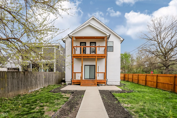Listing Image 23