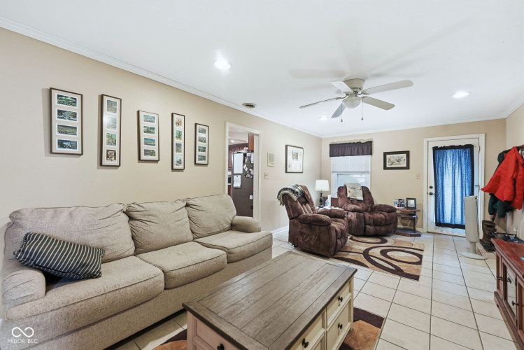 Listing Image 32