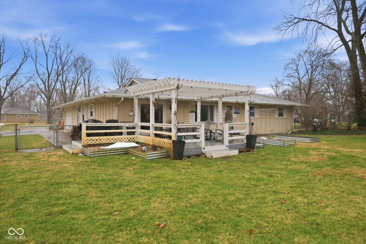 Listing Image 42