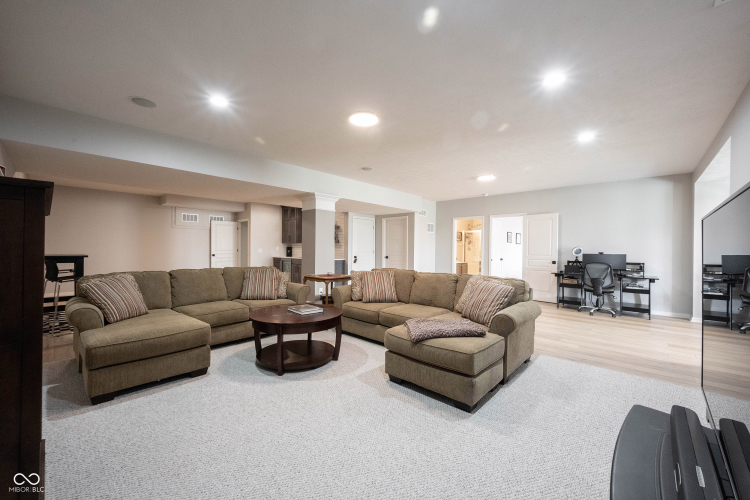 Listing Image 55