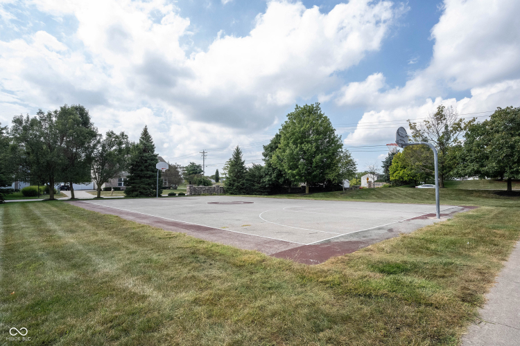 Listing Image 75
