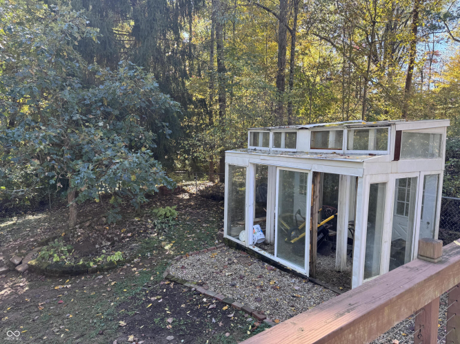 Listing Image 11