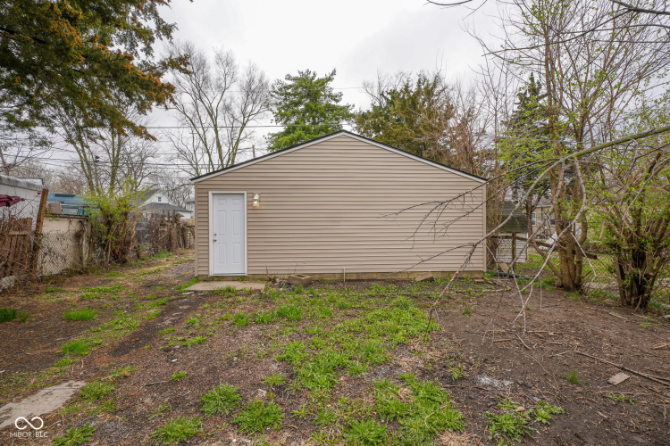 Listing Image 16