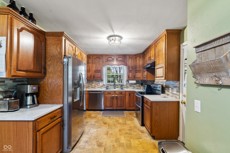 Listing Image 14