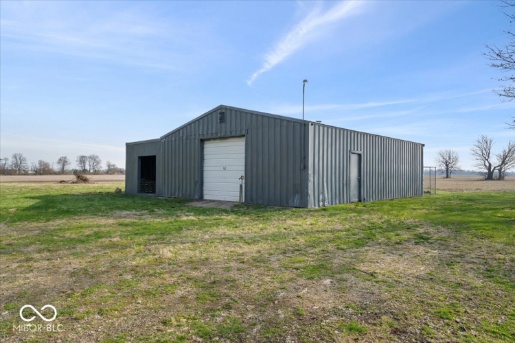 Listing Image 63
