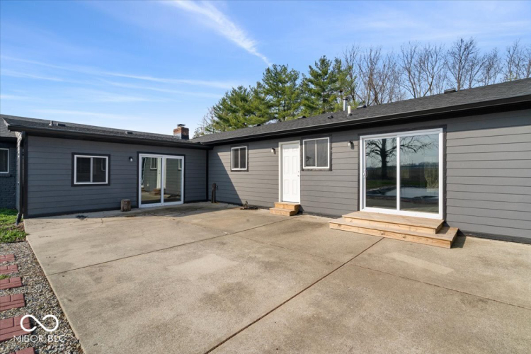 Listing Image 64