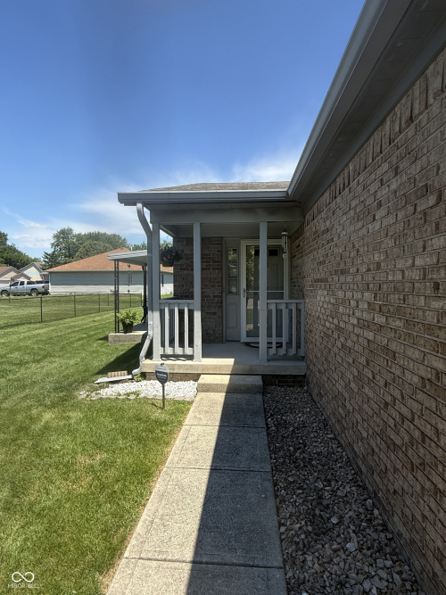 Listing Image 7