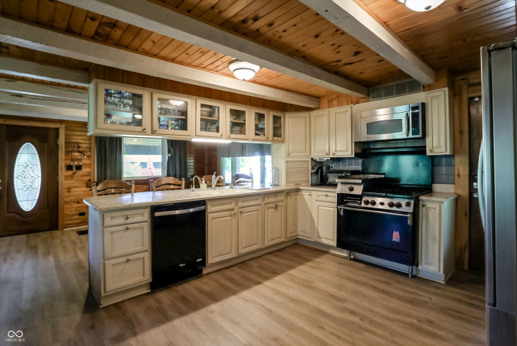 Listing Image 15