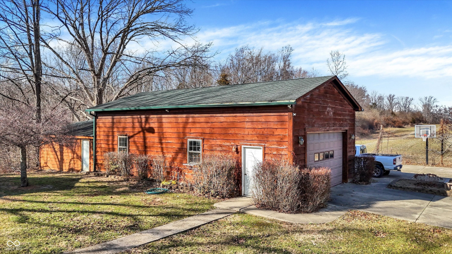 Listing Image 52