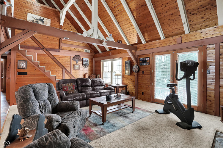 Listing Image 10