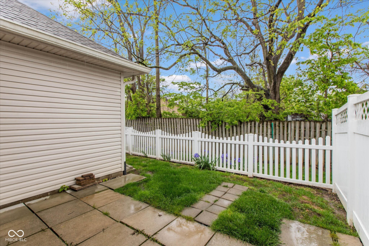 Listing Image 23