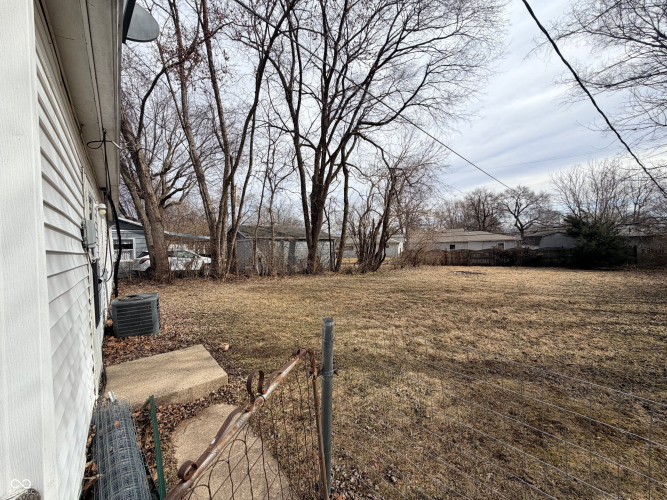Listing Image 17