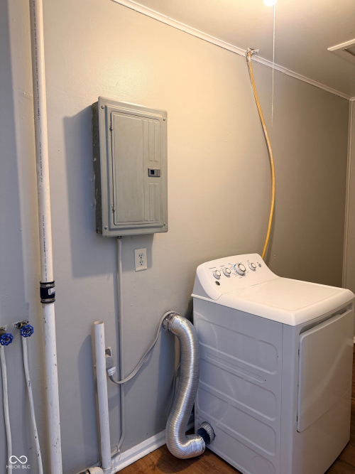 Listing Image 7