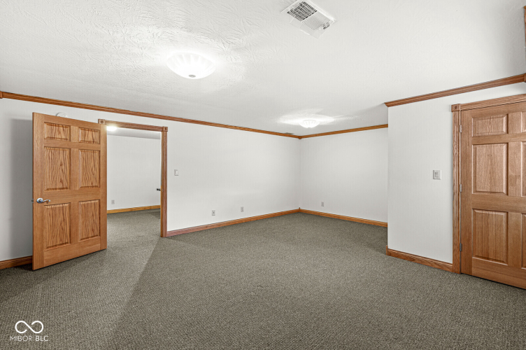 Listing Image 39