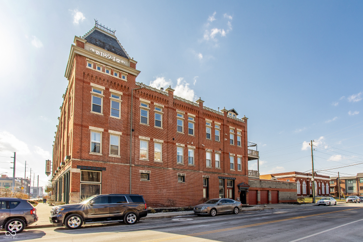 Listing Image 2