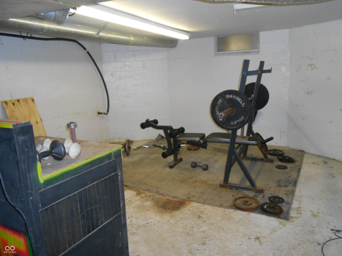 Listing Image 17