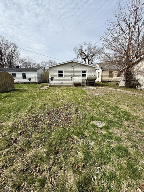 Listing Image 10