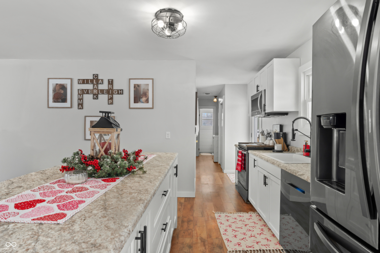 Listing Image 13