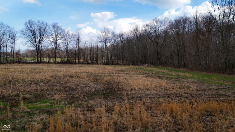 Listing Image 82