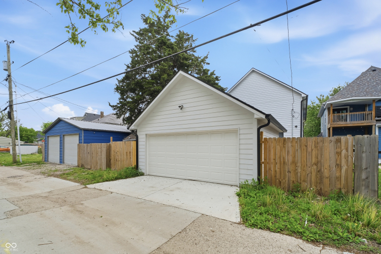 Listing Image 41