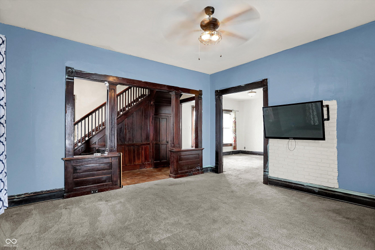 Listing Image 12