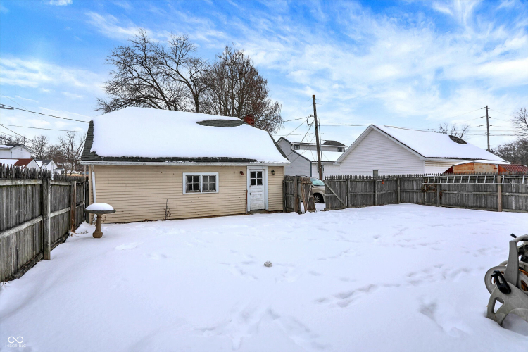 Listing Image 45