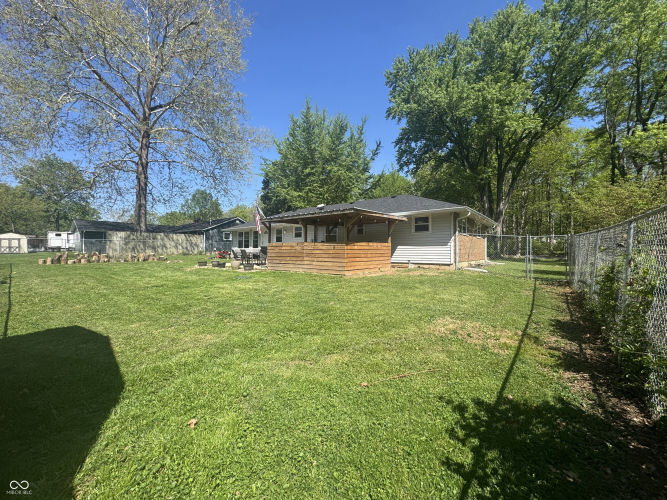 Listing Image 3