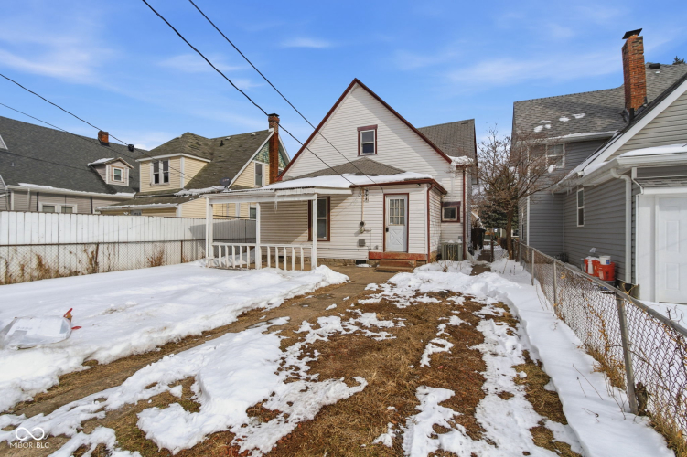 Listing Image 9