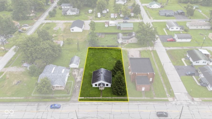 Listing Image 4