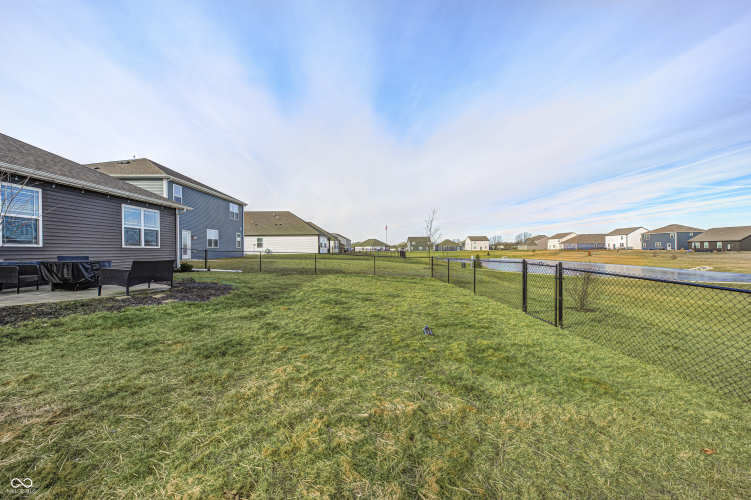 Listing Image 40