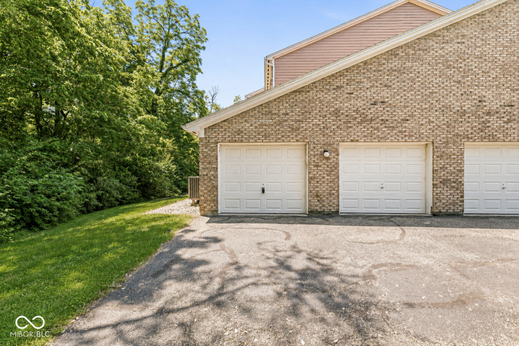 Listing Image 28