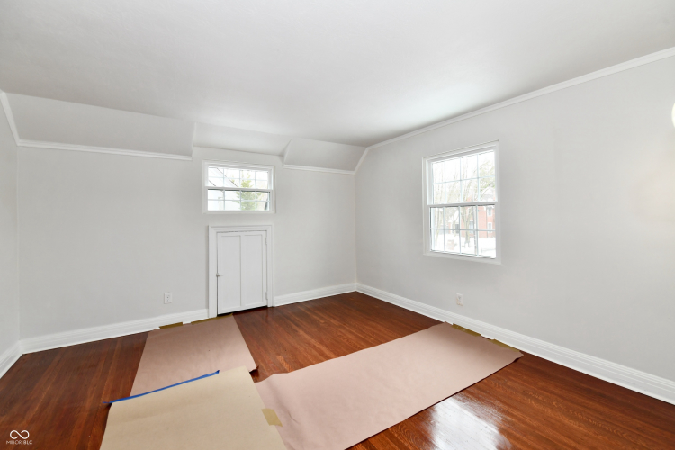 Listing Image 33
