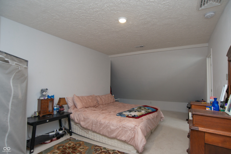Listing Image 30