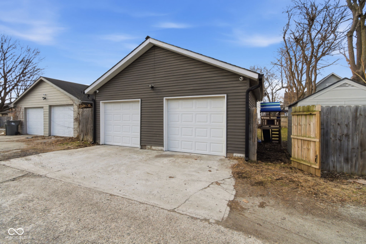Listing Image 38