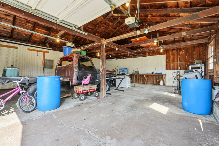 Listing Image 38