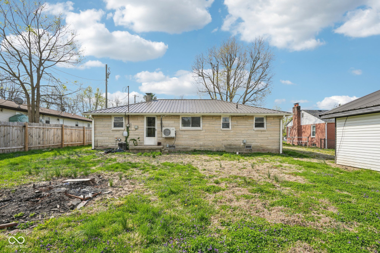 Listing Image 40