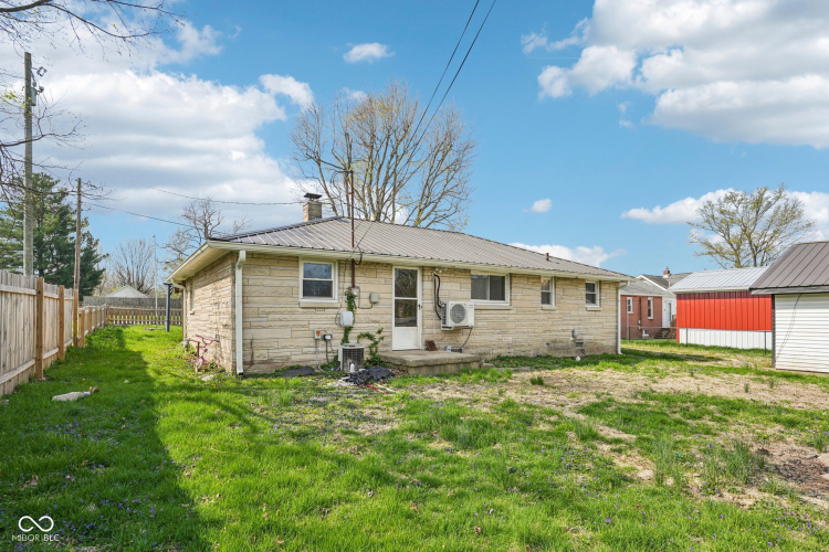 Listing Image 41