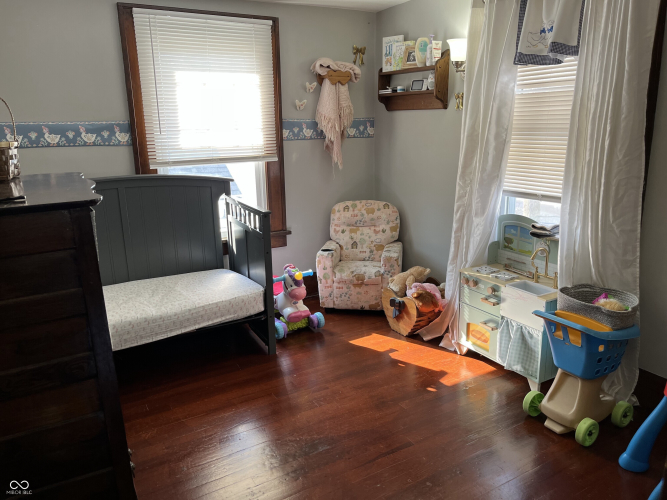 Listing Image 18