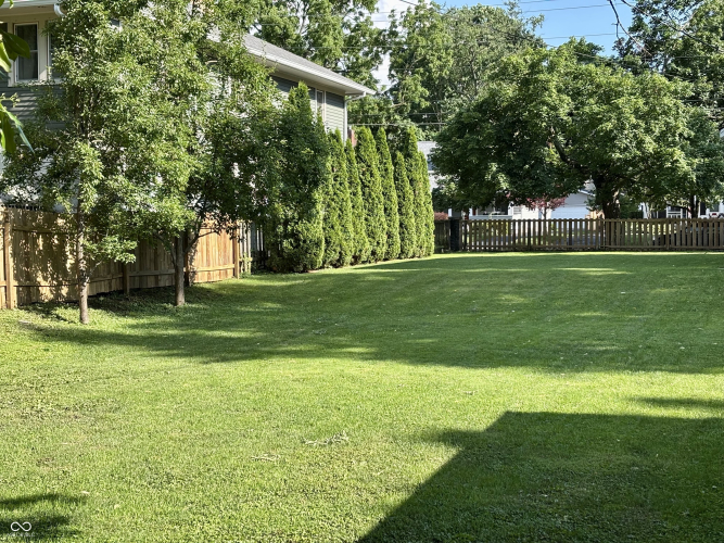 Listing Image 11