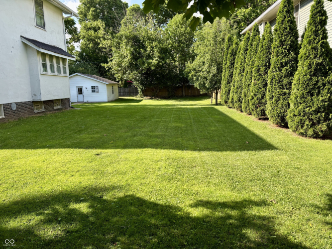Listing Image 4