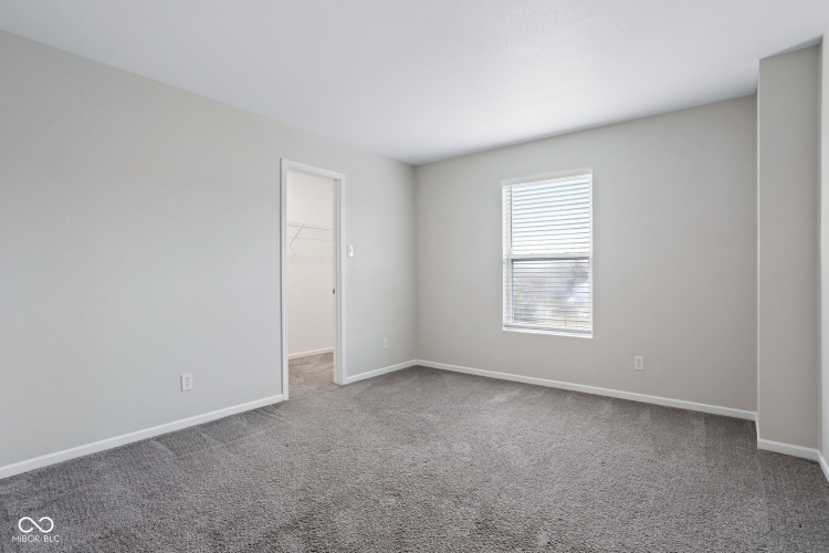 Listing Image 27